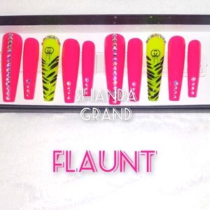 Extra Long Lux Press-On Nail Set (Coffin Shape)